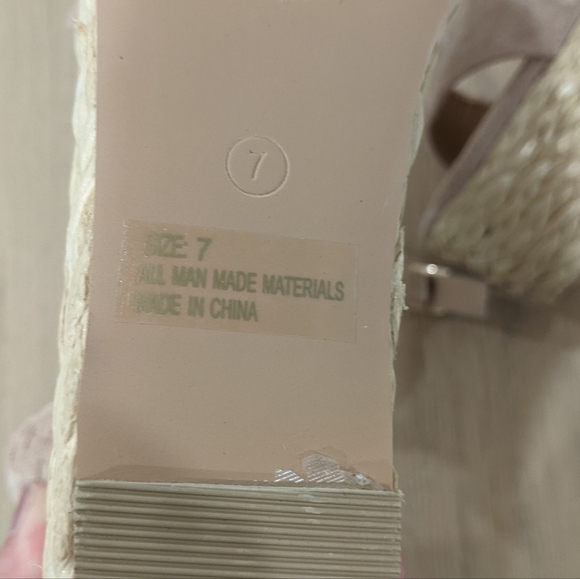 Lulu's platforms - Picture 5 of 9